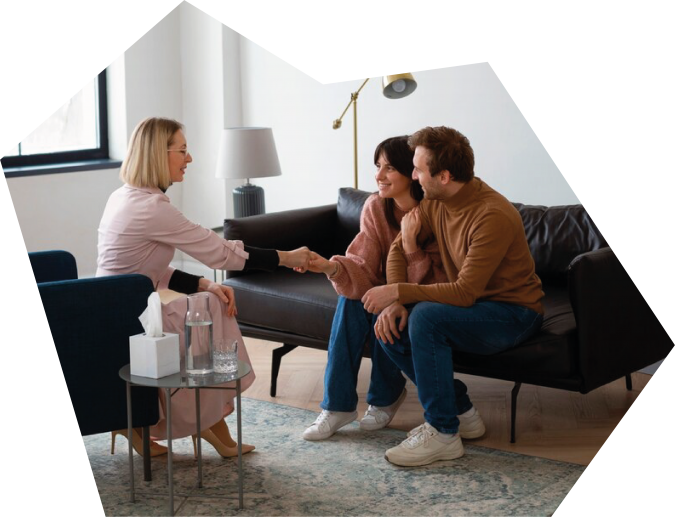 Исследование позволит проверить гипотезу, основанную на практическом опыте: субъект-субъектный (партнерский) стиль взаимодействия по сравнению с субъект-объектным (директивным) стилем взаимодействия значительно более эффективен в работе специалистов с семьями, является обязательным элементом технологии повышения жизнестойкости родителей, развития их родительских компетенций, улучшения психологического состояния детей и родителей с целью восстановления способности семьи самостоятельно справляться с кризисными жизненными ситуациями и выйти из групп риска социального сиротства.