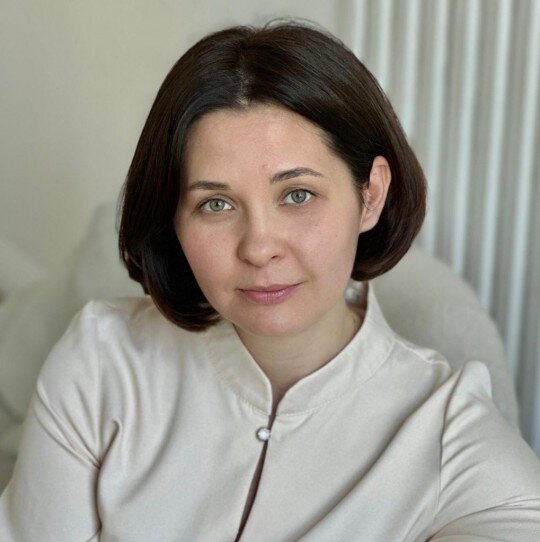 Руководитель учебно-методического центра и направления Подросткиanna@azbukasemi.ru